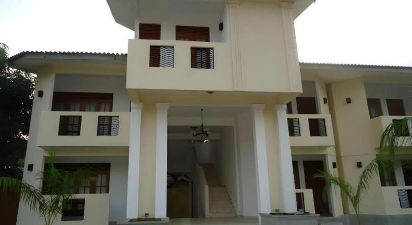 The Kent Tissamaharama Exterior foto