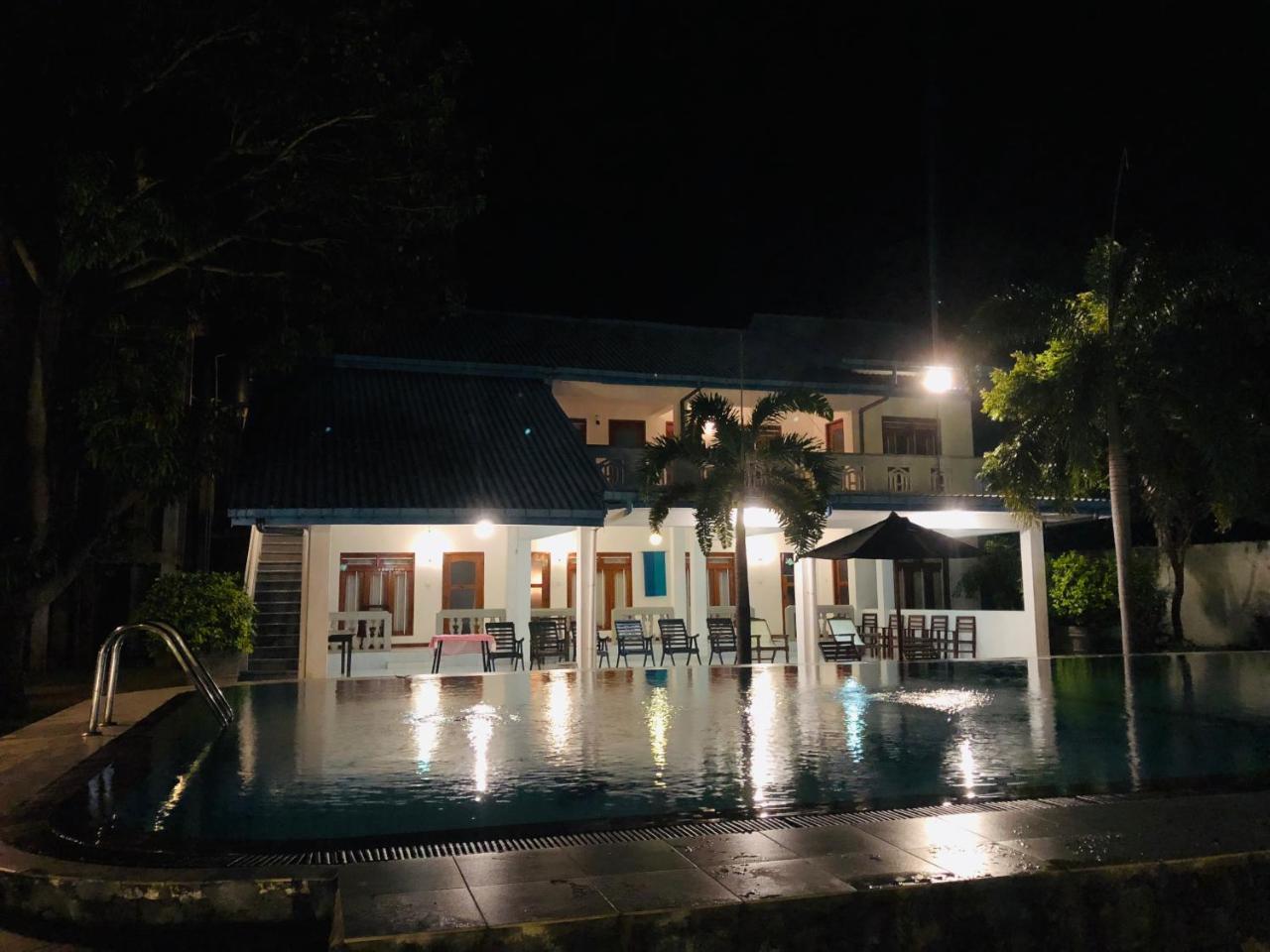 Kent Hotel Tissamaharama Exterior foto
